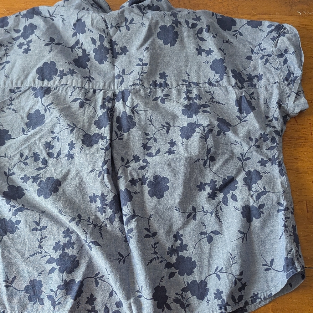 2pc Floral Boxy Cropped Button Down Shirts - Picture 3 of 9